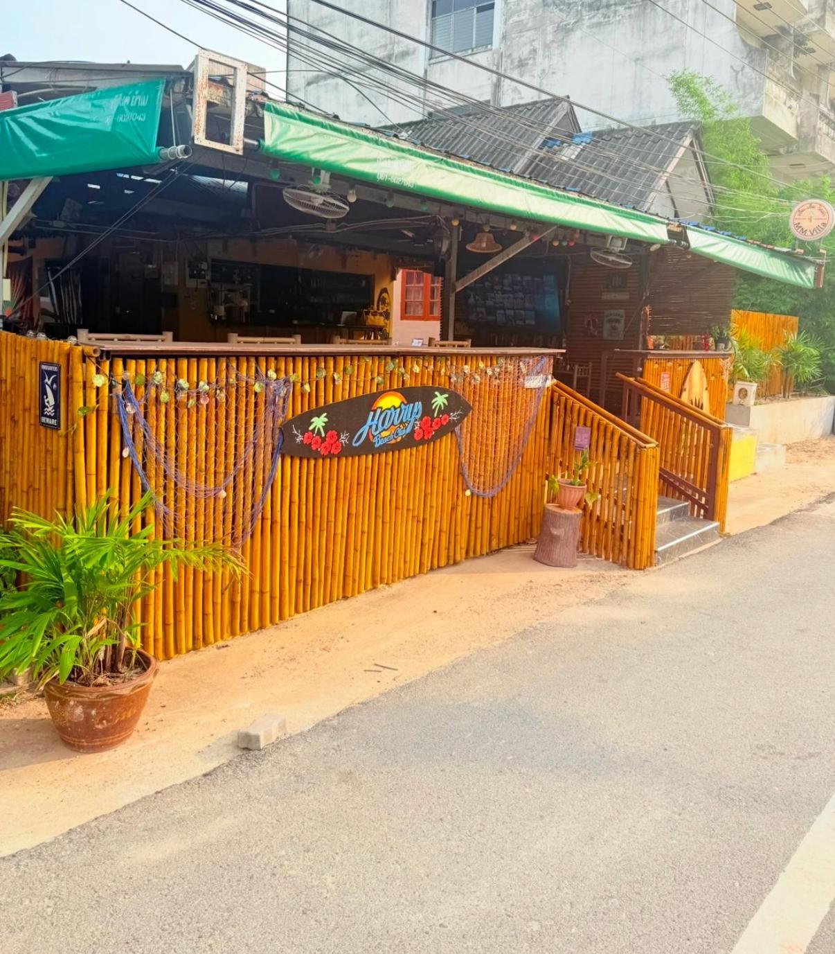 Harry'S Beach Club Ban Phe Exterior foto
